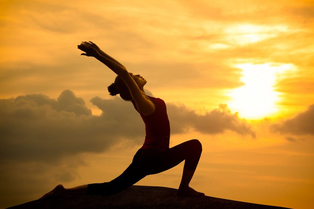Luyện tập yoga trở lại.
